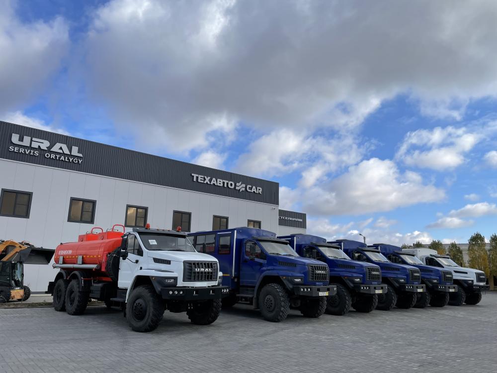 Обновление склада автомобилей Урал NEXT -вакуумные машины, водовозы, вахтовые автобусы и АТЗ