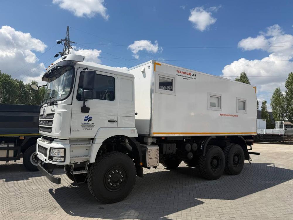 Отгрузка передвижной столовой на шасси SHACMAN 6х6 F3000