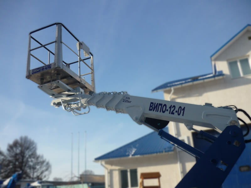 Автогидроподъемник ВИПО-12