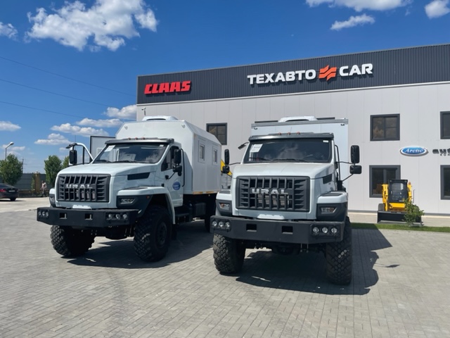 Партия спецавтомобилей ПАРМ и Маслостанция на шасси Урал 4320-72 NEXT в Лисаковск