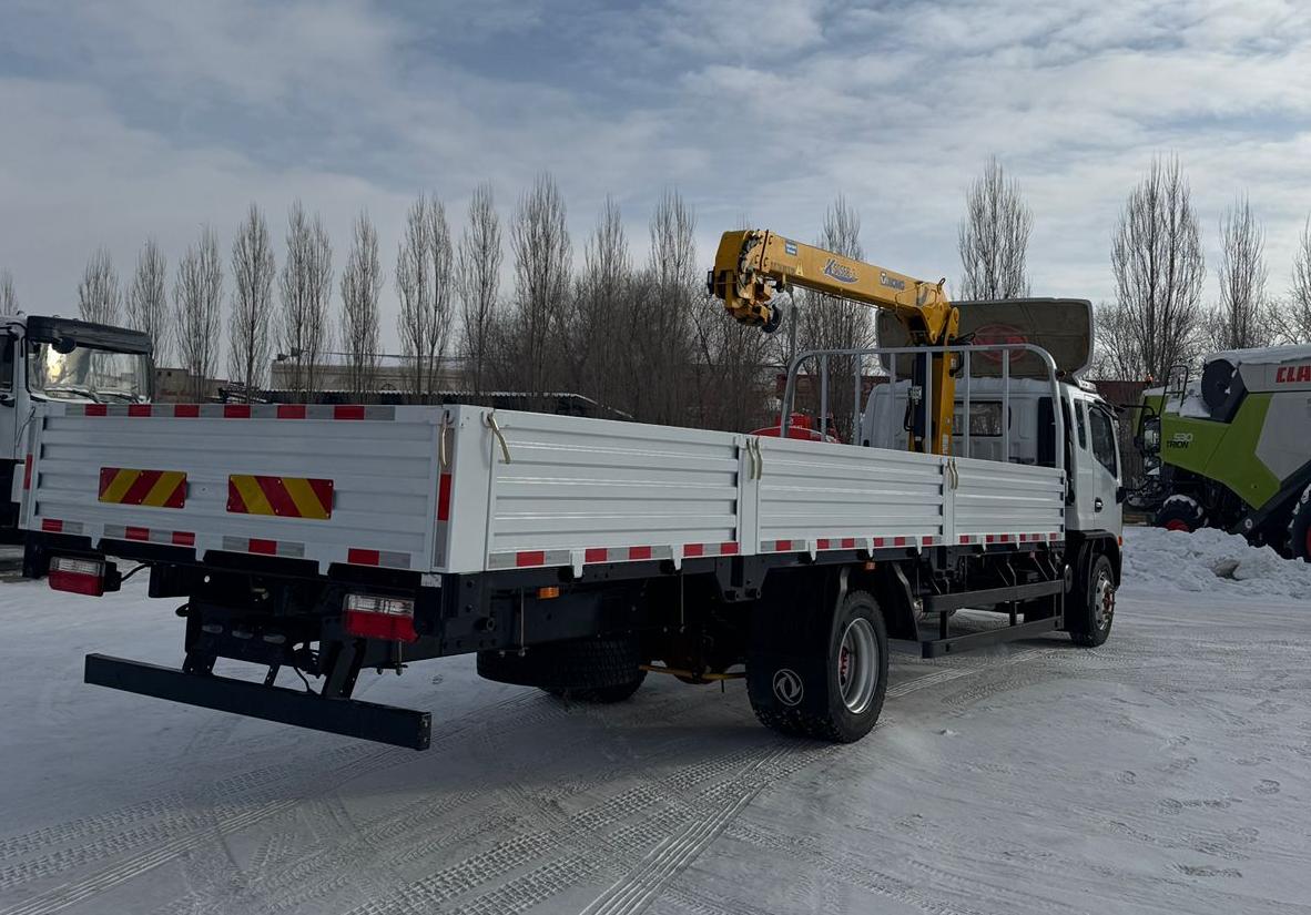 DONGFENG C120L с тросовым краном манипулятором КМУ XCMG SQS68-3 бортовая платформа 6800мм