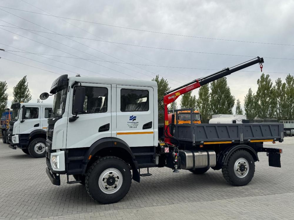 ТехАвтоКар отгрузил партию бортовых автомобилей DONGFENG 4×4 с КМУ Fassi M15