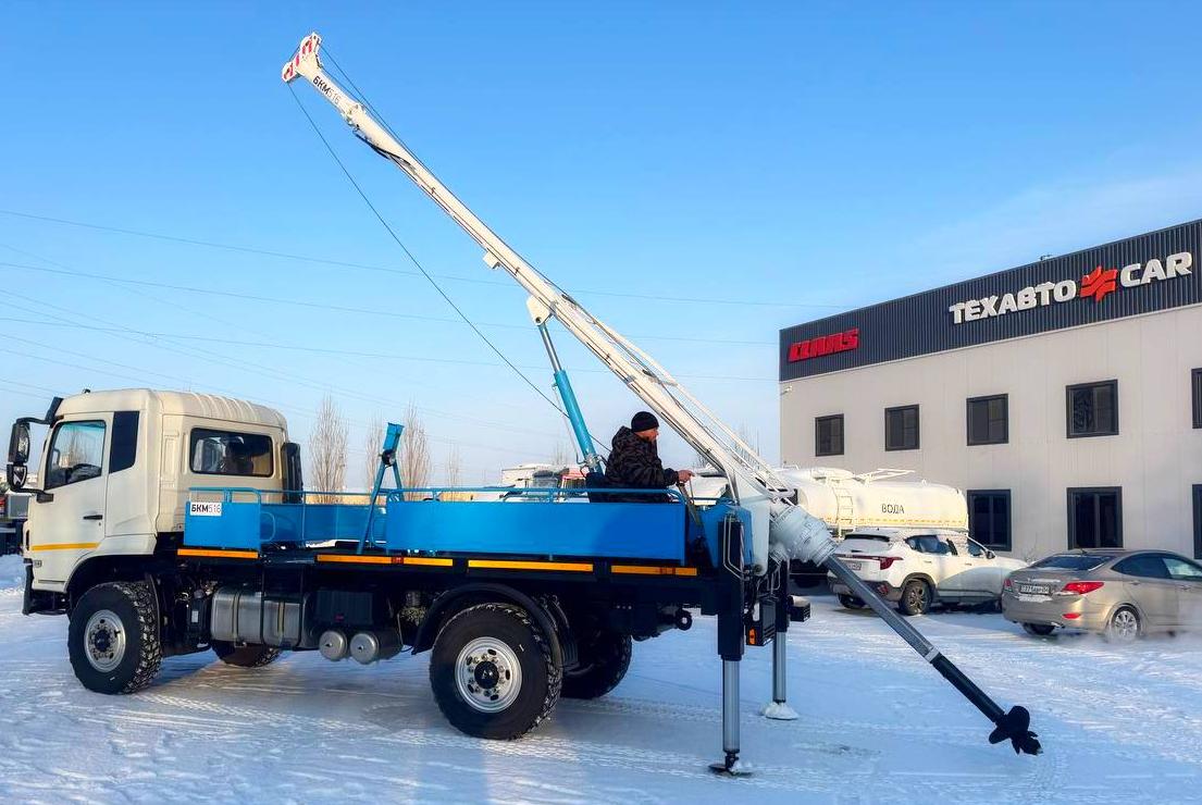 Новинка на рынке! Бурильно-крановая машина БКМ-6000 на шасси DONGFENG 4х4 - до 6 метров