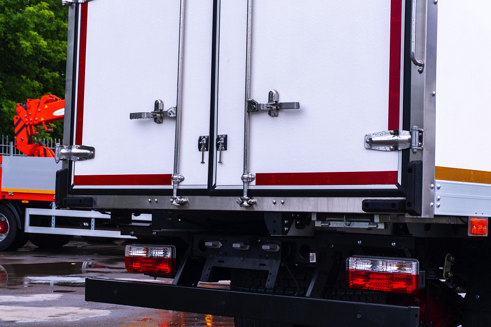 Промтоварный фургон на базе DONGFENG Z55N | 4400x2200x2100