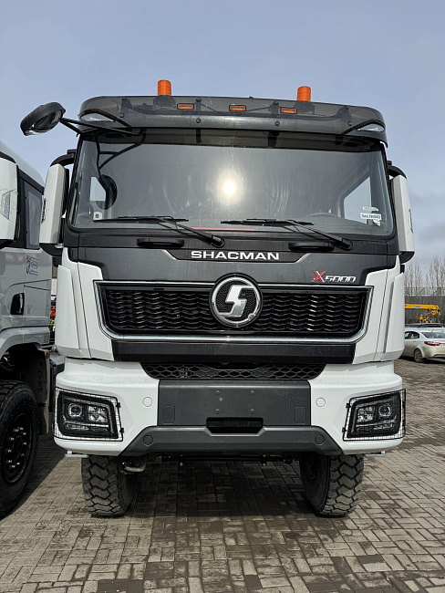 Удлиненное шасси SHACMAN 6х6 SX1258DR385 база 4 575мм КАБИНА X5000 430 л.с.