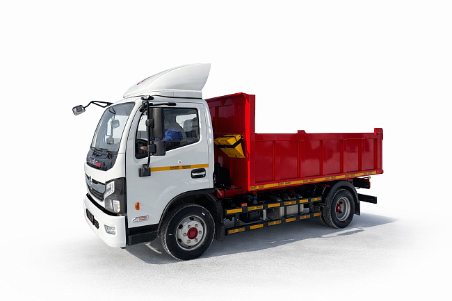 Самосвал DONGFENG 5 тонн, задняя разгрузка