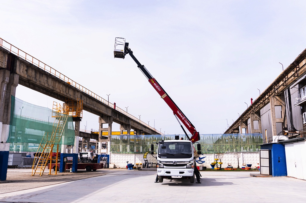 Автовышка (АГП) на базе DONGFENG Z80S TR-318 (высота подъема 18м)