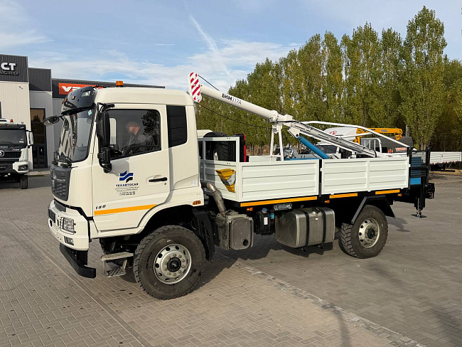 Бурильно-крановая машина DF-3000 на шасси DONFENG 4x4 