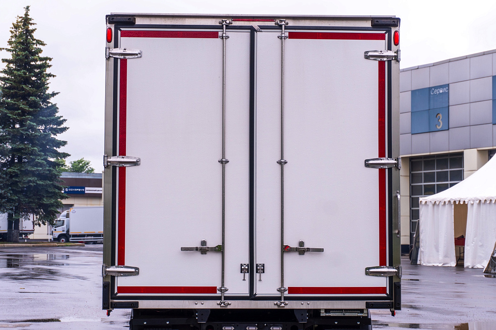 Промтоварный фургон на базе DONGFENG Z55N | 4400x2200x2100