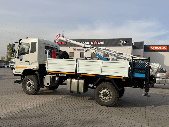 Бурильно-крановая машина DF-3000 на шасси DONFENG 4x4 
