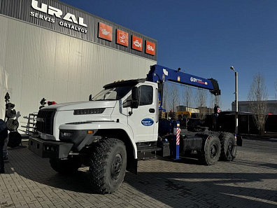 Седельный тягач Урал NEXT 44202-74 с КМУ