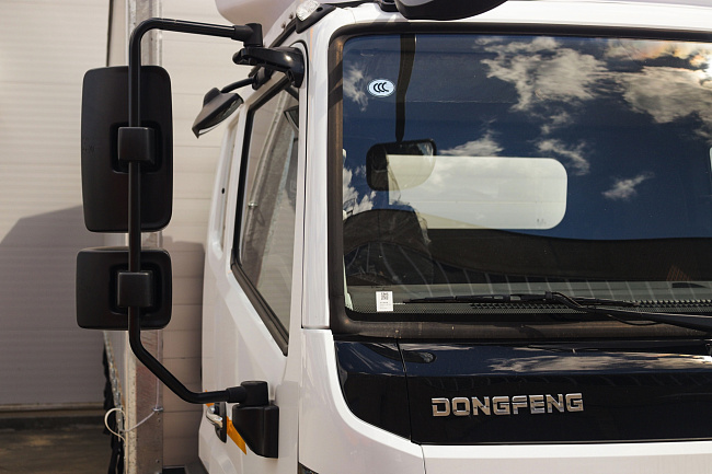 Автомобиль грузовой бортовой с тентом (ШТОРНИК) на базе DONGFENG С120L