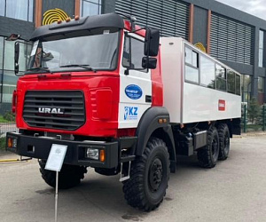 Вахтовый автобус Урал 3255-80 (кабина бескапотного типа) 30 мест