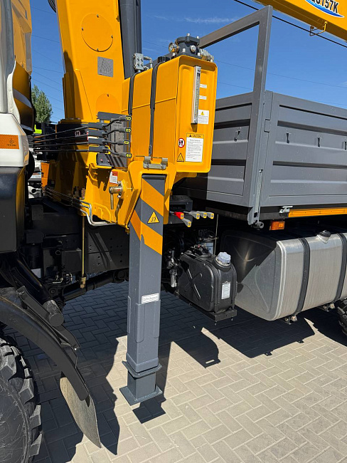 Бортовой с КМУ XCMG 157(SQ6.3SK3Q ) DONFENG 3250 усиленная платформа, стрела 11м