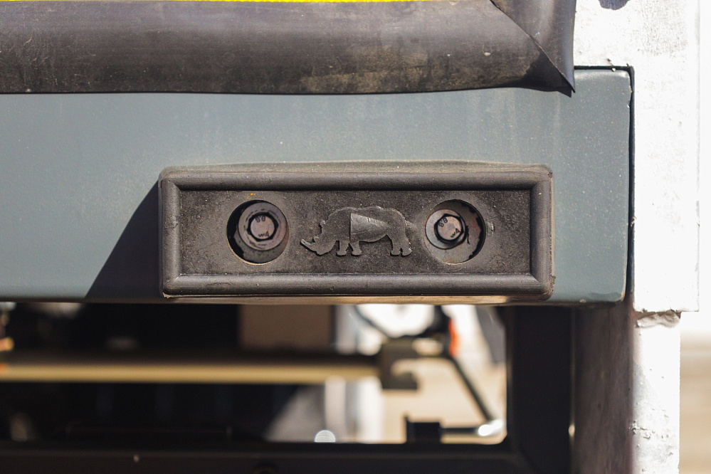 Автомобиль грузовой бортовой с тентом (ШТОРНИК) на базе DONGFENG С120L