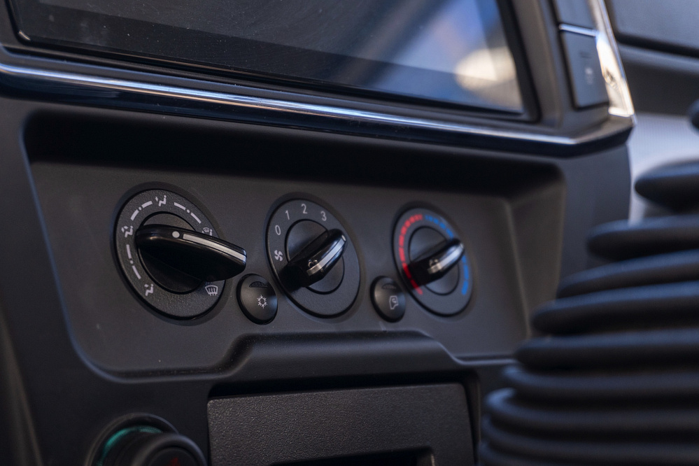 Dongfeng C100S