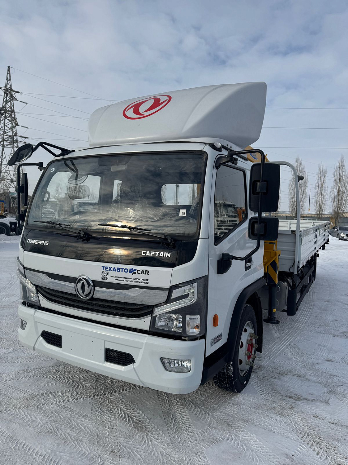 DONGFENG C120L с тросовым краном манипулятором КМУ XCMG SQS68-3 бортовая платформа 6800мм