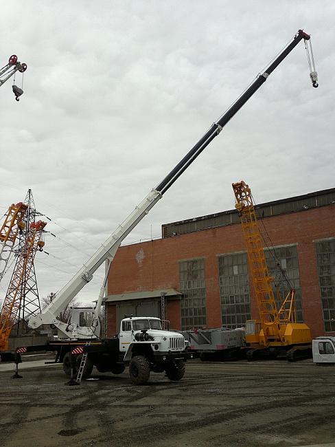АВТОКРАН ЧЕЛЯБИНЕЦ КС-55732-32
