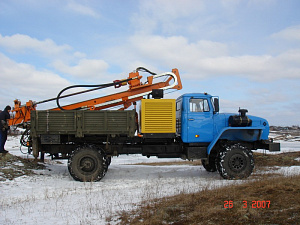 Буровая геологическая машина БГМ-12