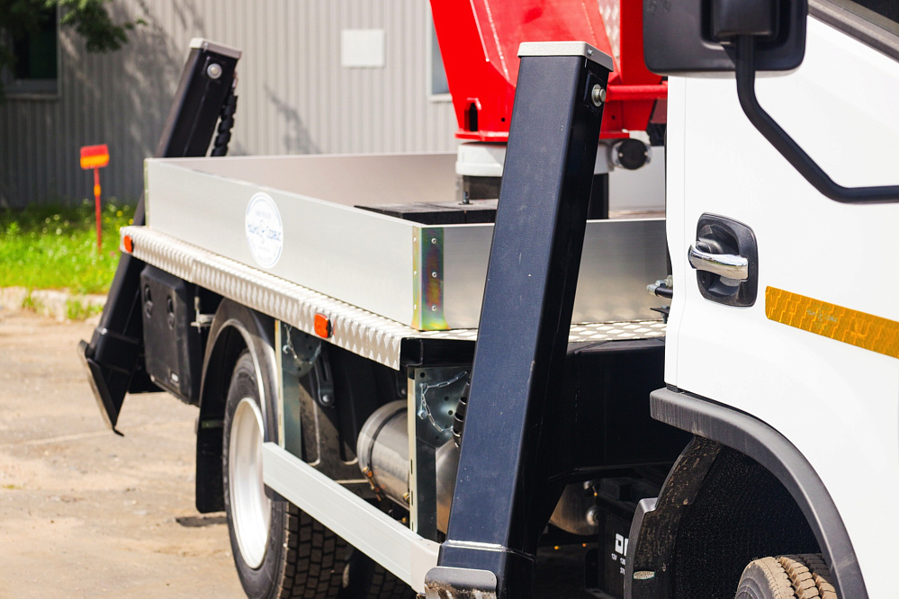 АГП-18 TR-318 New (высота подъема 18м) на базе DONGFENG Z55N