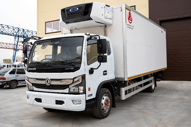 Рефрижератор на шасси DONGFENG C120L с ХОУ CARRIER C750 и ГБ NEU-XB15130AL