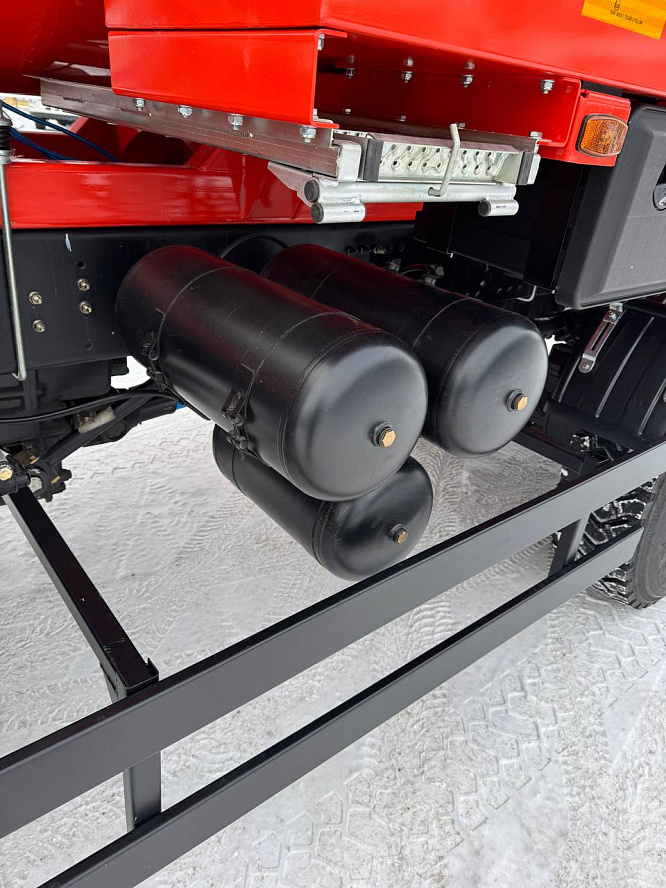 АВТОЦИСТЕРНА МВ-10 на  Шасси SHACMAN 6х6 SX1258DR 6х6385