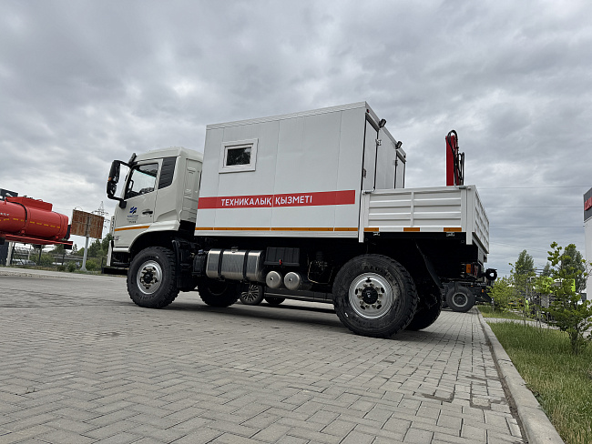 Мастерская передвижная ПАРМ(АНРВ)  с краном манипулятором КМУ на шасси DONG FENG 4×4