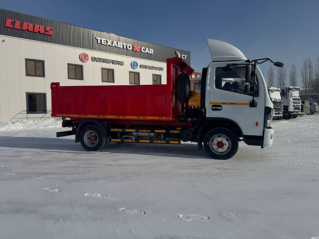 Самосвал DONGFENG 5 тонн, задняя разгрузка