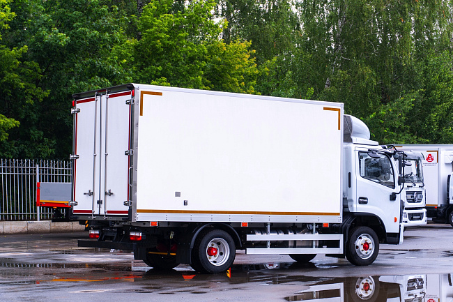 Промтоварный фургон на базе DONGFENG Z55N | 4400x2200x2100