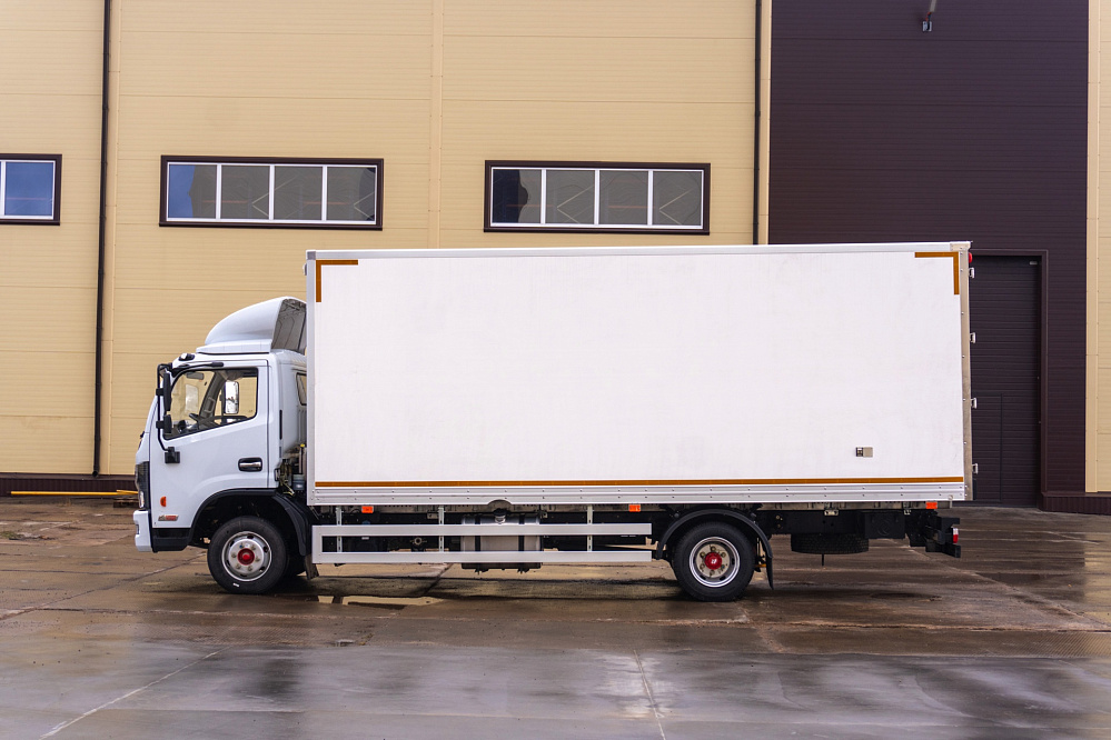 Промтоварный фургон на базе DONGFENG C120N | 6200x2550x2400