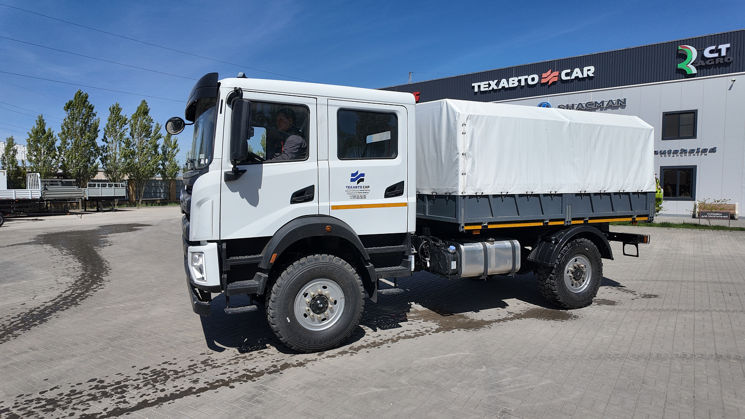 Отгрузка очередного вездехода DONGFENG 2131 4х4 со спаренной кабиной 6 мест и бортовой платформой