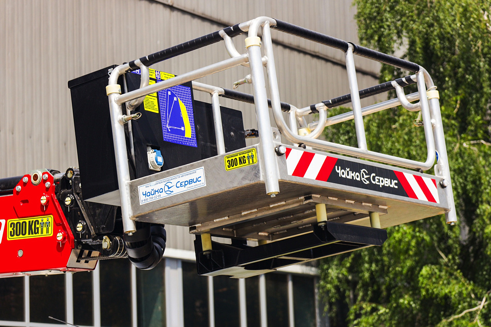 АГП-18 TR-318 New (высота подъема 18м) на базе DONGFENG Z55N